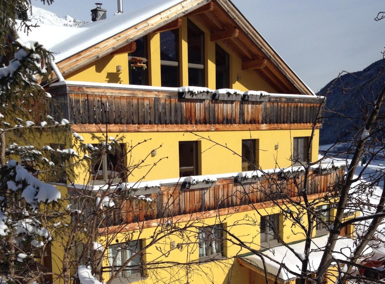 Апартаменты Haus Aperies Петной-ам-Арльберг Экстерьер фото
